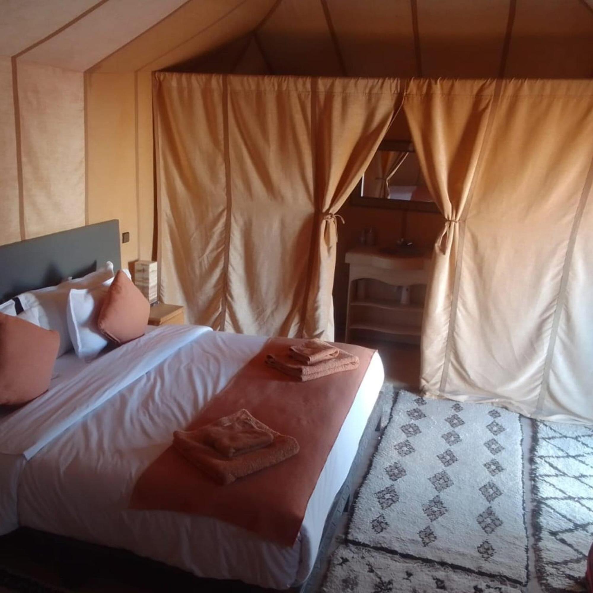 Erg Chebbi Romantic Desert Camp Мерзуга Экстерьер фото