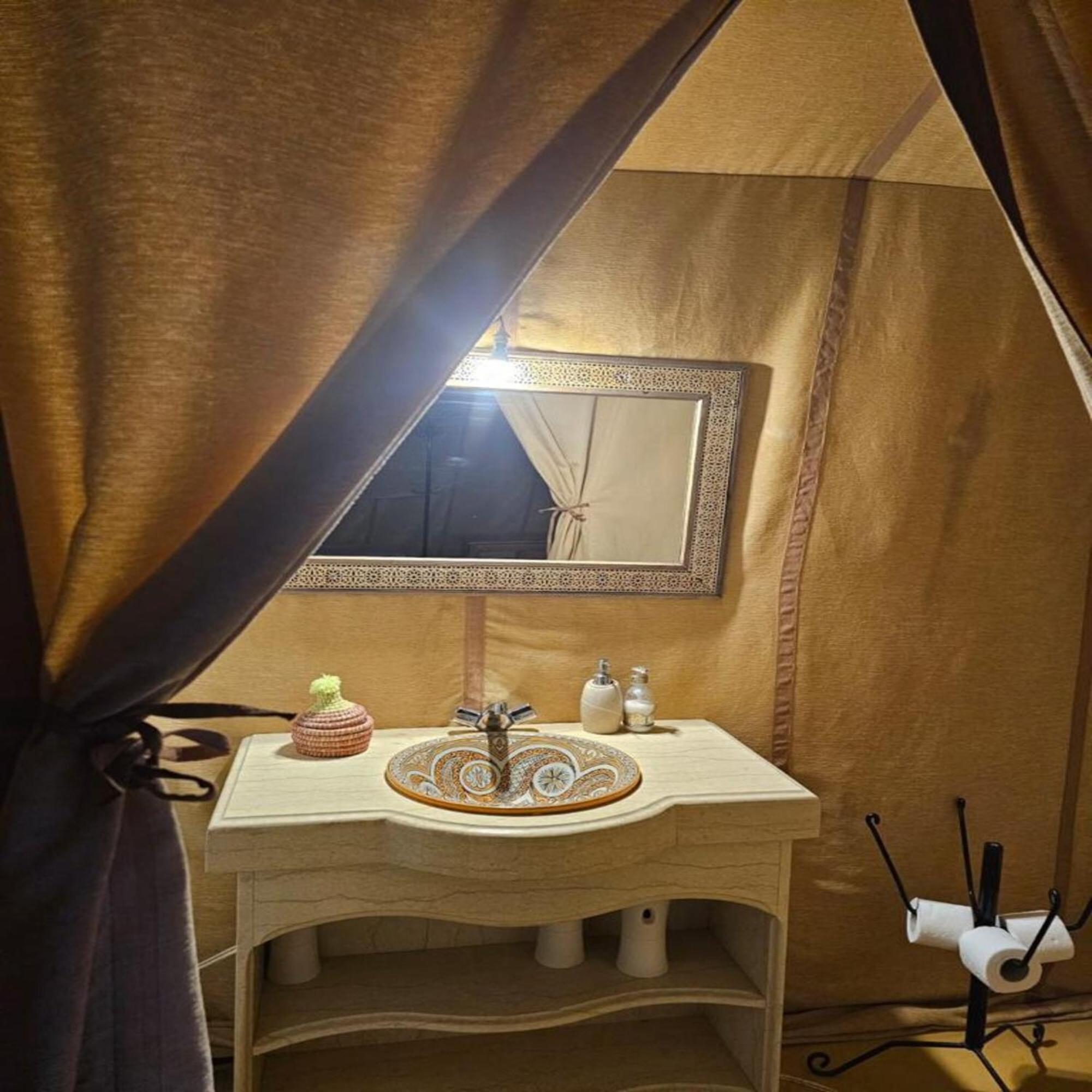 Erg Chebbi Romantic Desert Camp Мерзуга Экстерьер фото