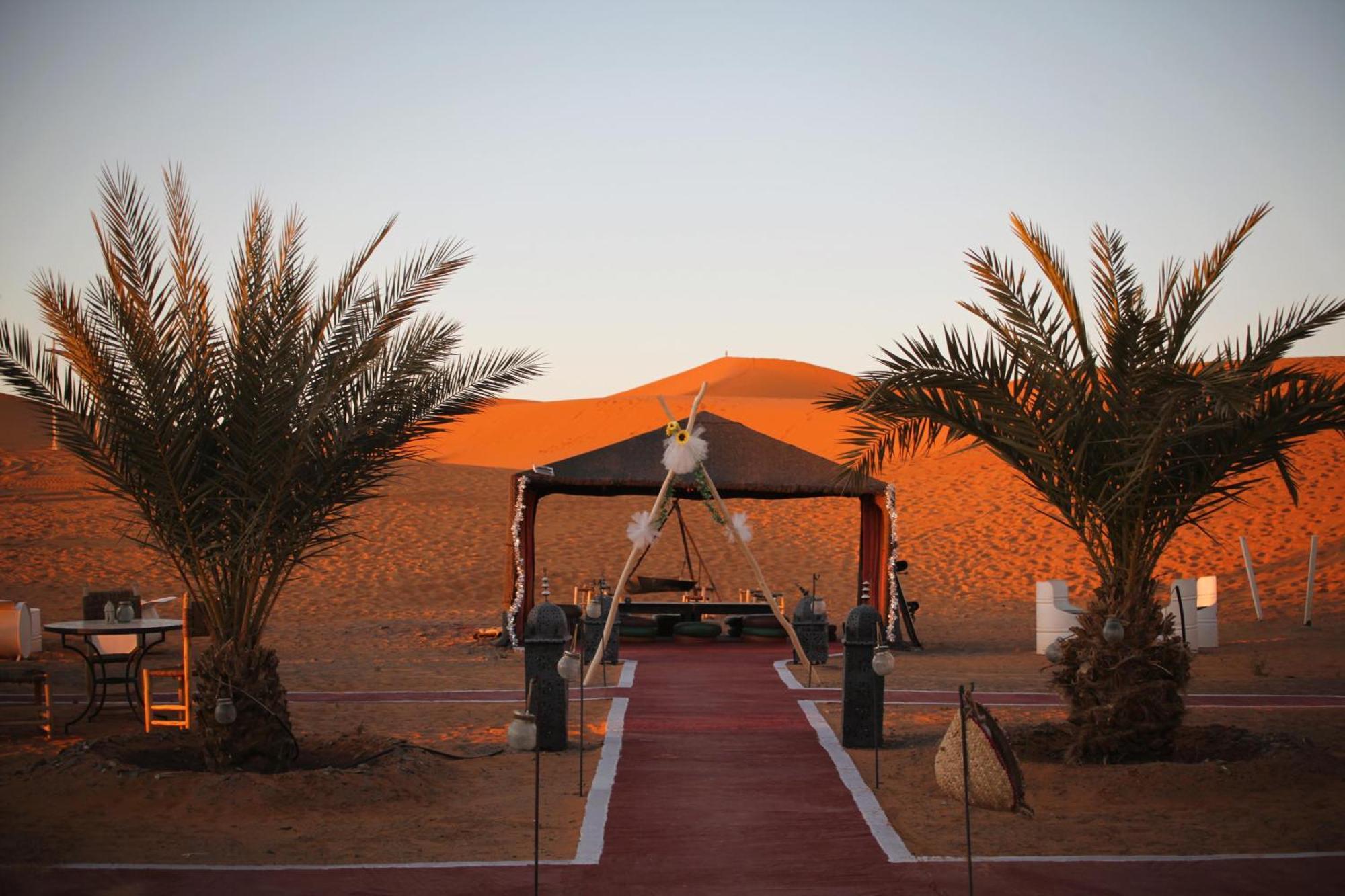Erg Chebbi Romantic Desert Camp Мерзуга Экстерьер фото